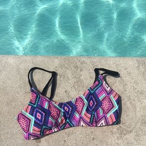 Multicolored bikini top